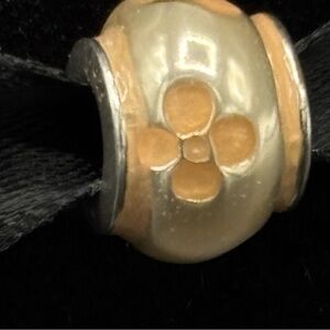 Halia Flower Charm 925 Sterling silver